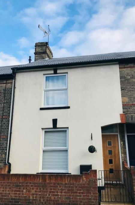 Spacious 3 Bed House Near Beach! Lowestoft