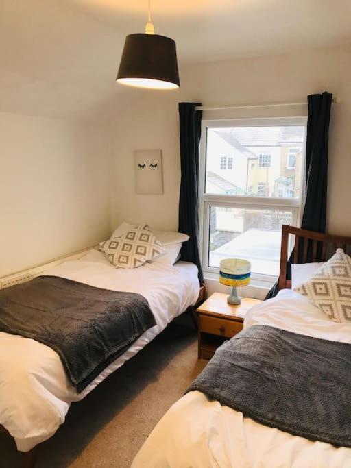 Spacious 3 Bed House Near Beach! * Lowestoft